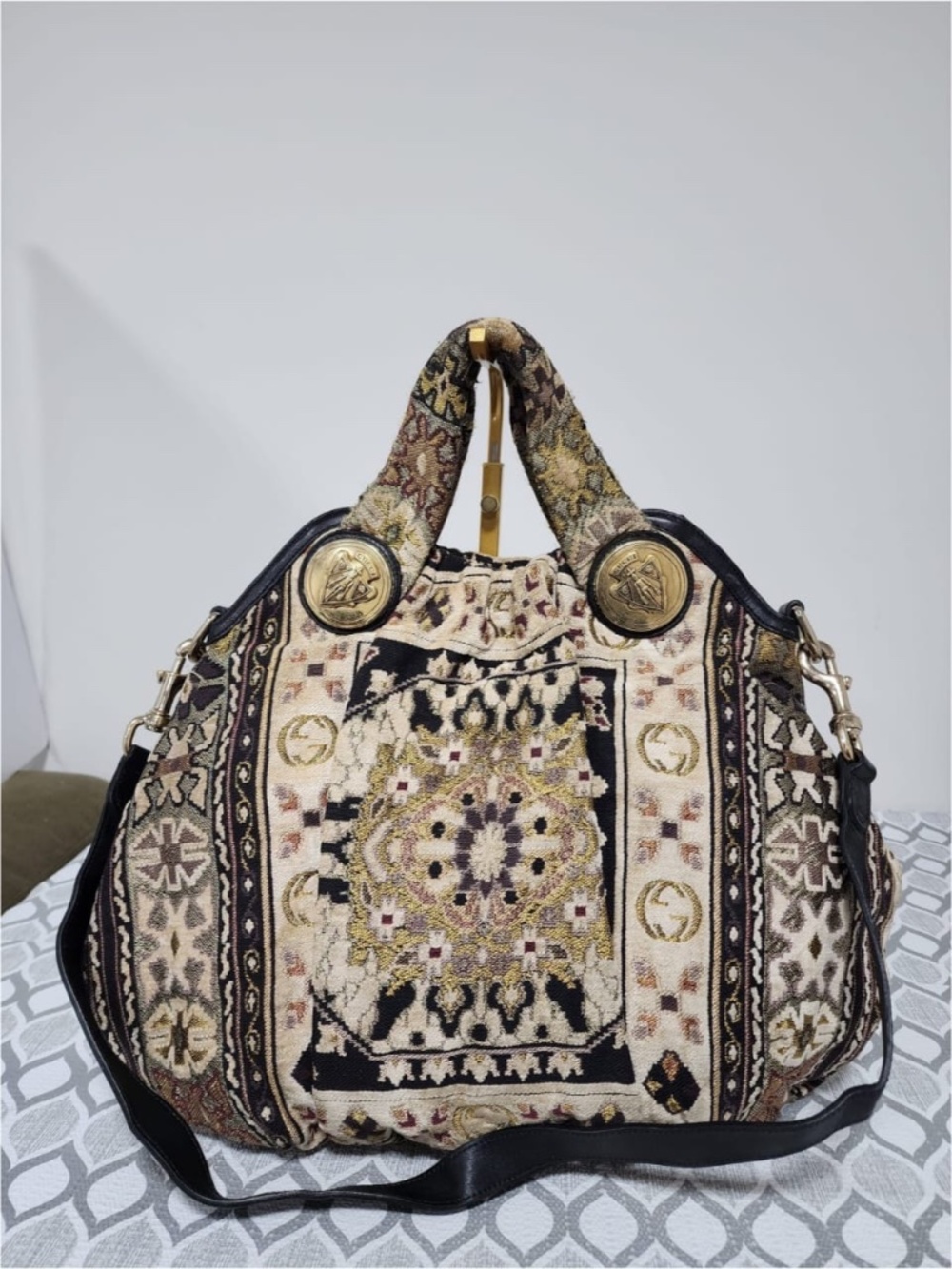 Authentic GUCCI Tapestry Hysteria Tote Bag Multicolor